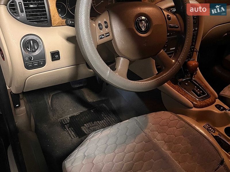 Седан Jaguar X-Type 2007 в Киеве