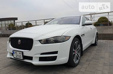 Jaguar XE Premium Supercharged 2017