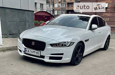 Jaguar XE  2016