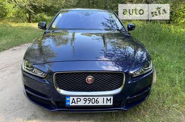 Jaguar XE 35t AWD Premium 2016