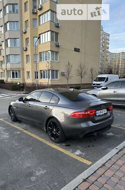 Jaguar XE  2016