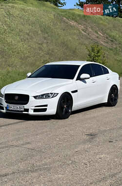 Jaguar XE  2015