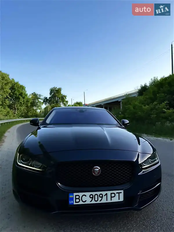 Jaguar XE 2016