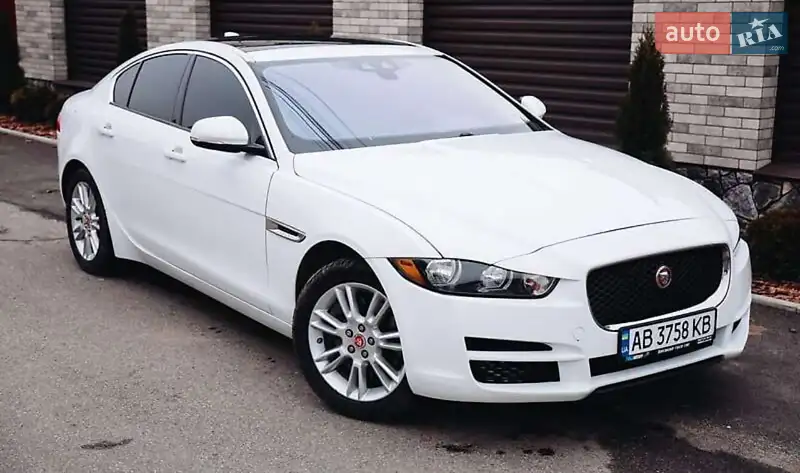 Jaguar XE