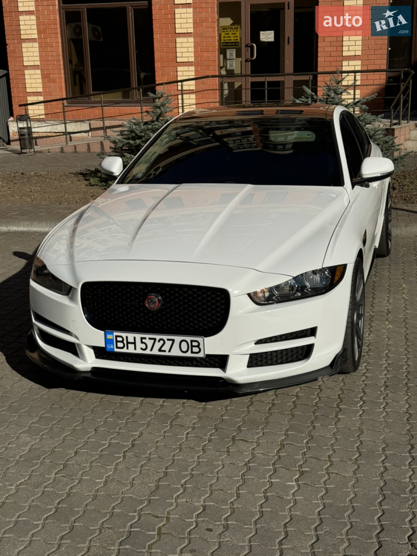 Jaguar XE 2016 VIN SAJAR4BG4HA960974 фото оголошення 2 з 8
