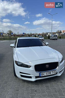 Jaguar XE  2016