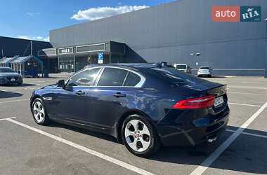 Jaguar XE  2017