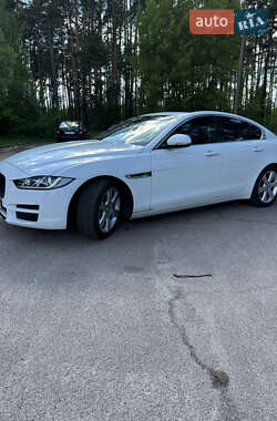 Jaguar XE  2016