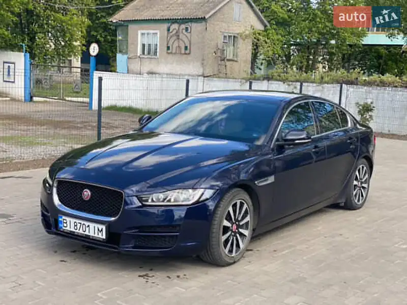 Jaguar XE 2015