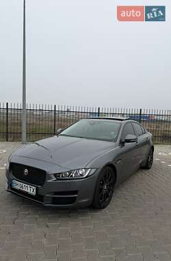Jaguar XE  2015