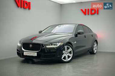 Jaguar XE  2016