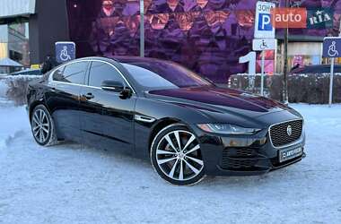 Jaguar XE 2020