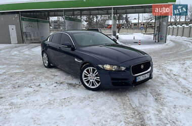 Jaguar XE 2016