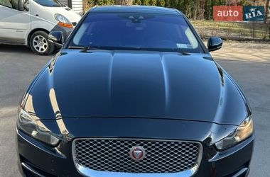 Jaguar XE  2016