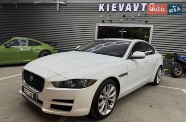 Jaguar XE  2016