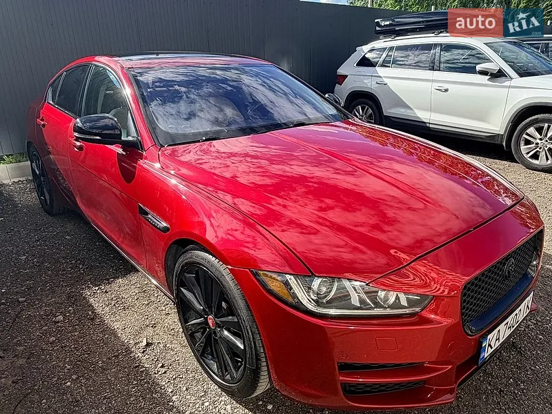 Jaguar XE