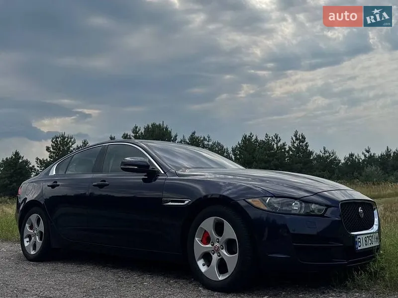 Jaguar XE
