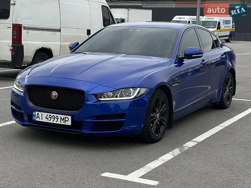 Jaguar XE