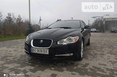 Jaguar XF  2011