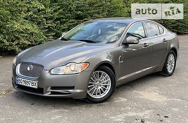 Jaguar XF  2008