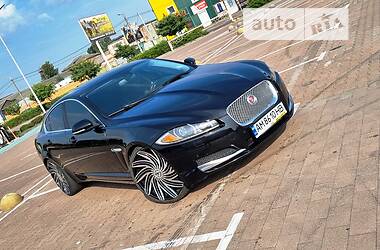 Jaguar XF Black Core 2015