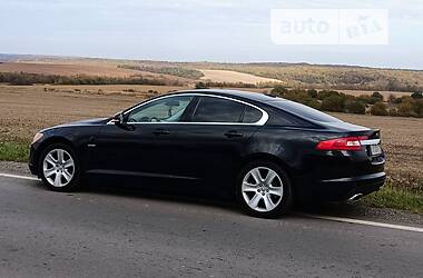 Jaguar XF  2010