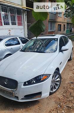 Jaguar XF  2013