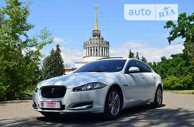 Jaguar XF  2012