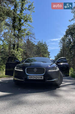 Jaguar XF  2015