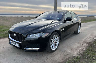 Jaguar XF  2016