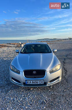 Jaguar XF  2015