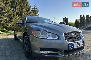 Jaguar XF  2009