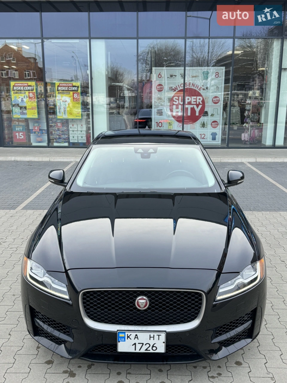2017 Jaguar XF - мініатюра 2