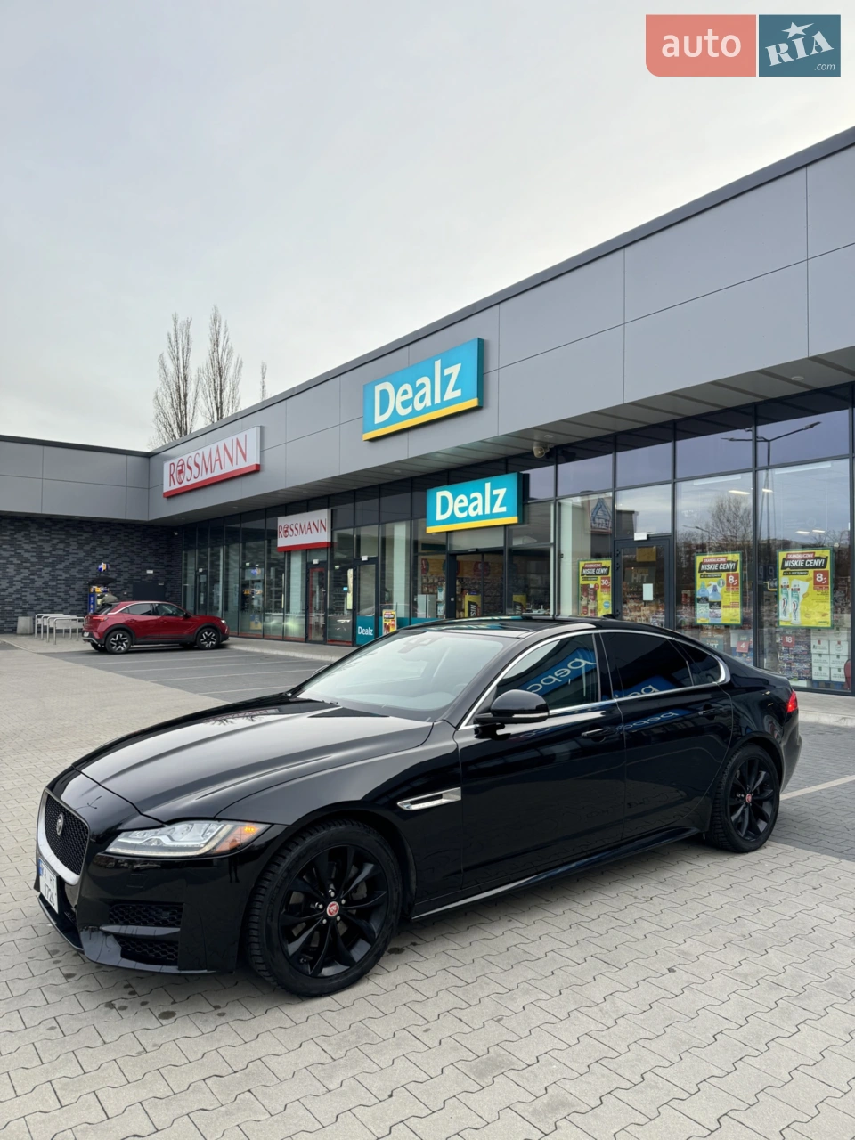 2017 Jaguar XF - мініатюра 5