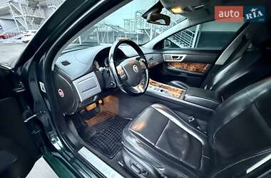 Jaguar XF  2009