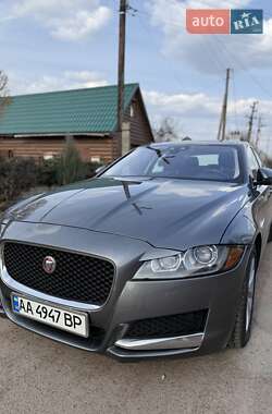 Jaguar XF  2016