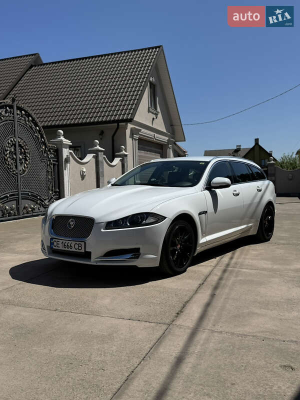 Універсал Jaguar XF