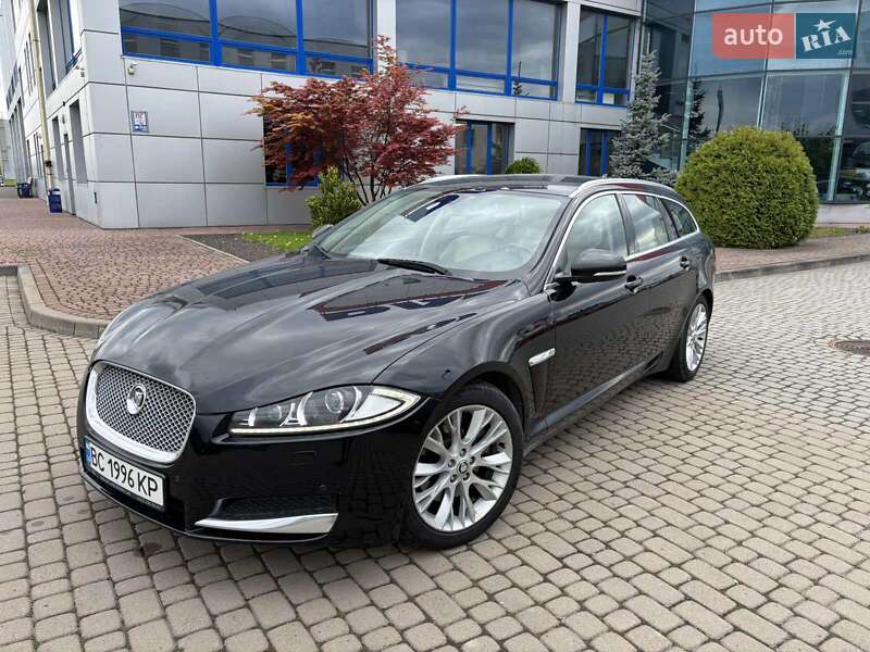 Универсал Jaguar XF