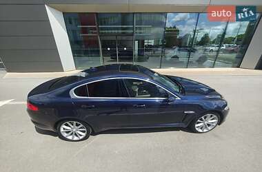 Седан Jaguar XF 2015 в Харькове