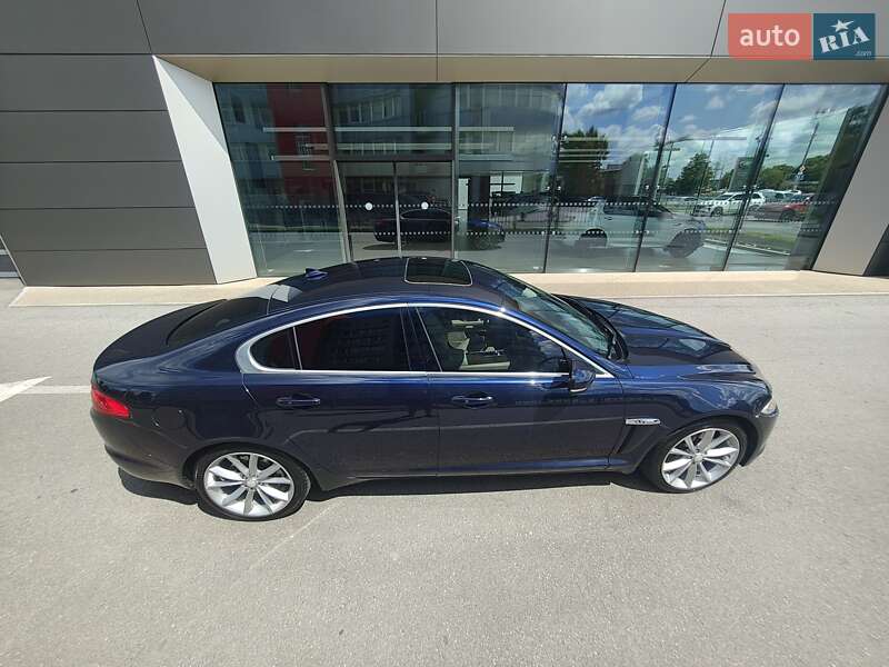 Седан Jaguar XF 2015 в Харькове