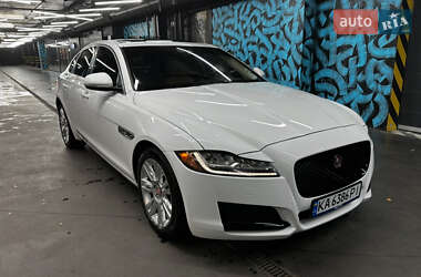 Jaguar XF  2017