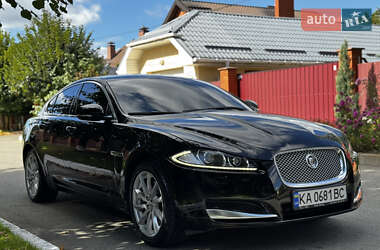 Jaguar XF  2013
