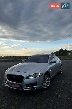 Jaguar XF 2016