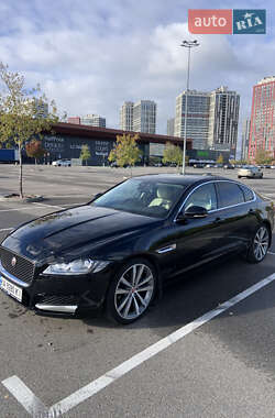 Jaguar XF  2016