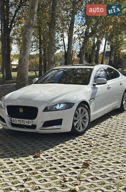 Jaguar XF  2016
