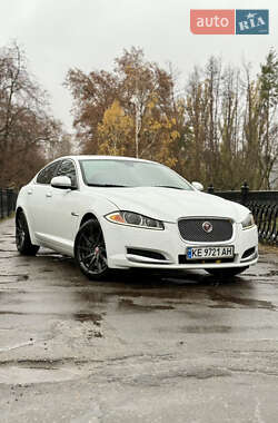 Jaguar XF 2015