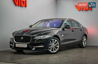 Jaguar XF  2019