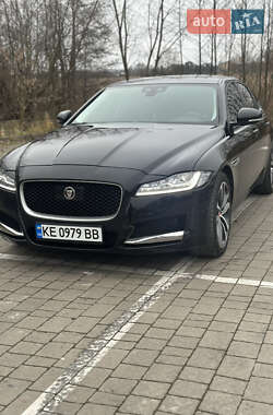 Jaguar XF  2017