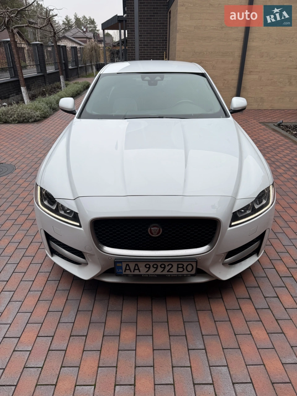 2017 Jaguar XF - мініатюра 5