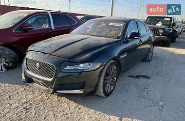 Jaguar XF  2016